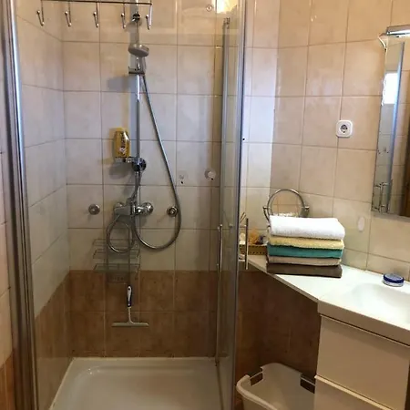 Benes Apartman *